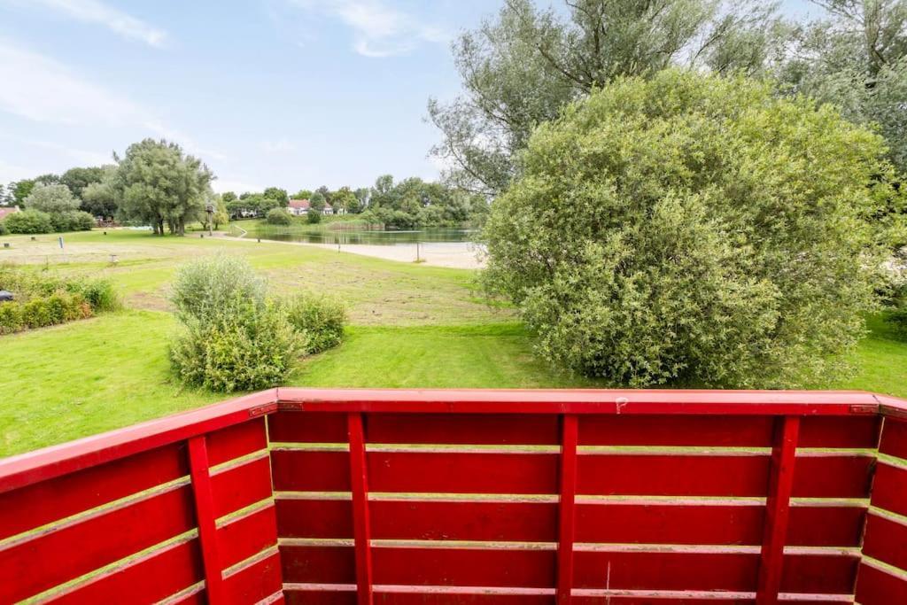 Vakantiehuis Aan Het Water -Incl Laadpaal- Ewijk Exterior photo